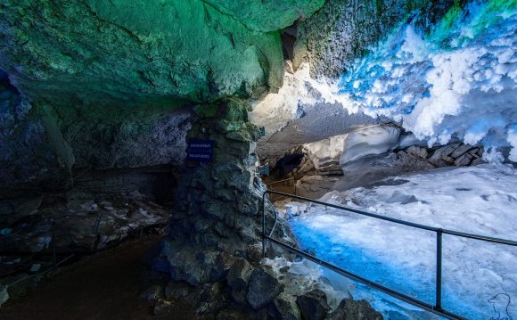 Кунгурская пещера содержит 58