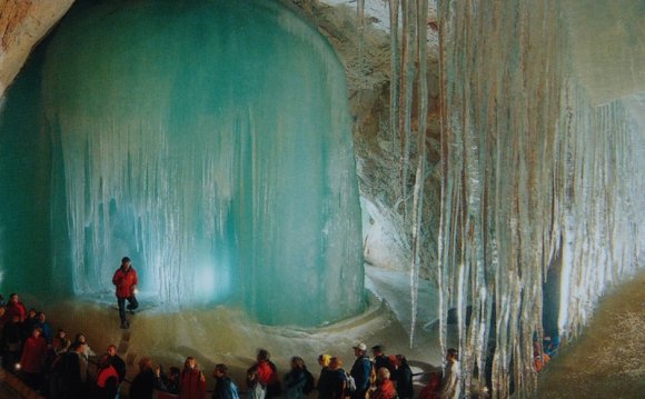 Описание Кунгурской Ледяной Пещеры