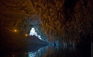 Пещера Мелиссина, Греция